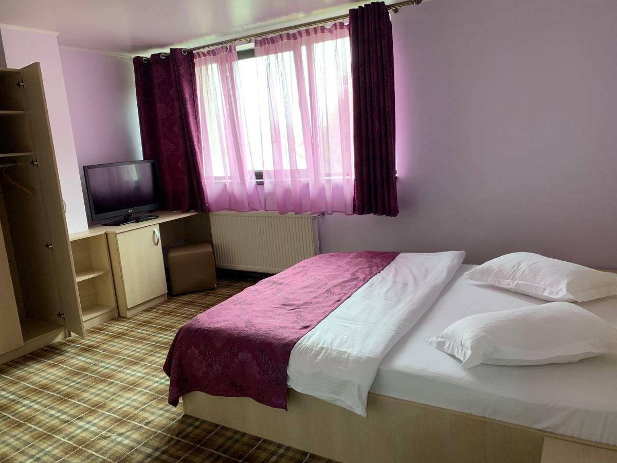 Vila Curcubeu Otel Buşteni Dış mekan fotoğraf