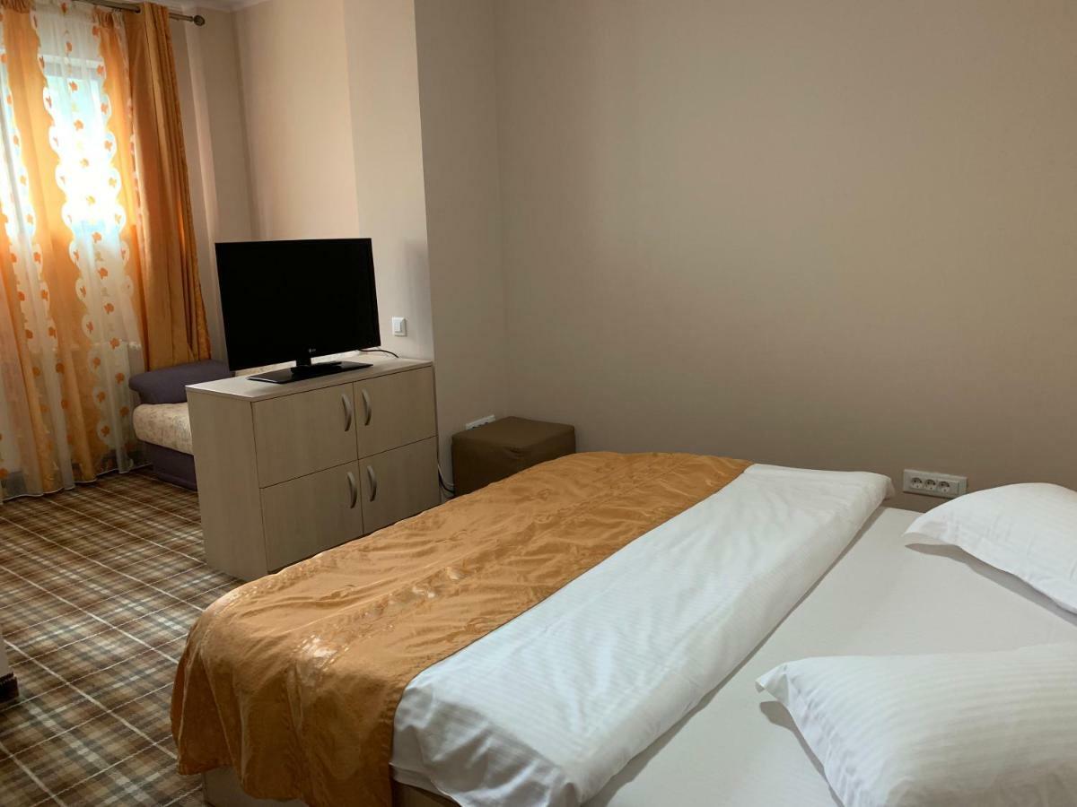 Vila Curcubeu Otel Buşteni Dış mekan fotoğraf